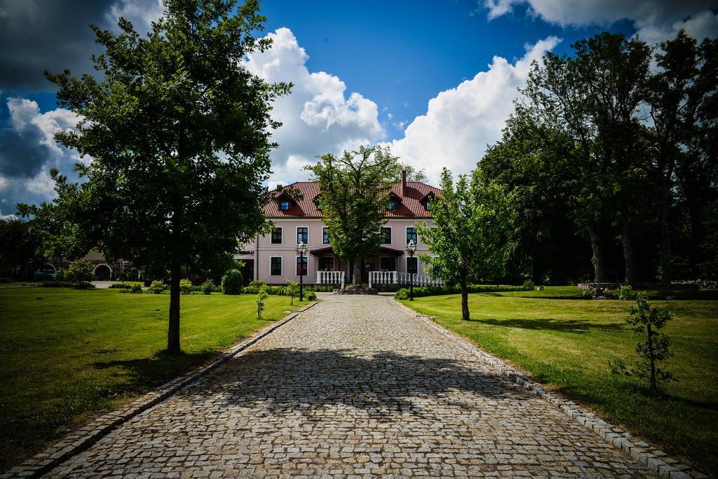 Palac Plocko Hotel Exterior photo